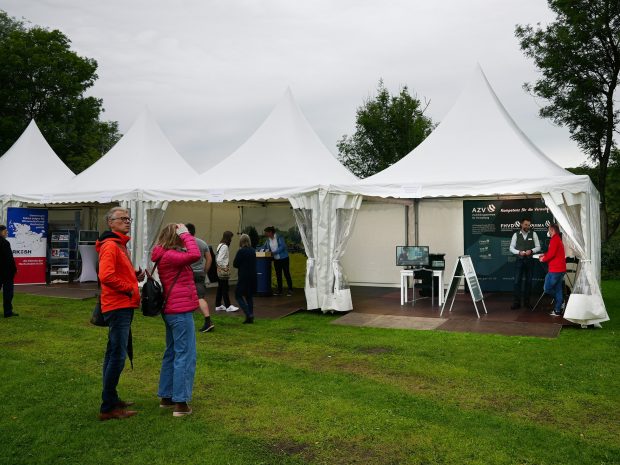 Beitragsbild zum Thema "FHVD auf dem Bürgerfest zum 75. Landesgeburtstag Schleswig-Holstein" Beitragsbild zum Thema "FHVD auf dem Bürgerfest zum 75. Landesgeburtstag Schleswig-Holstein"